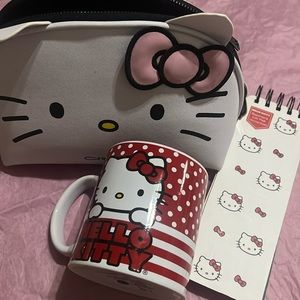 *NEW* Hello kitty Lot